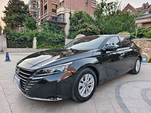 Nissan Teana 2022 2L — из Китая под ключ