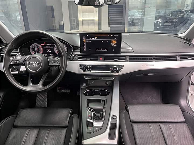 Audi A4L 2020 2L — из Китая под ключ