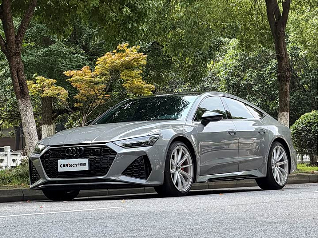 Audi RS 7 2024 4L — из Китая под ключ