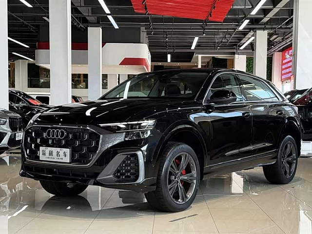 Audi Q8 2024 3L — из Китая под ключ
