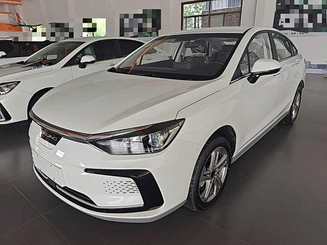 BAIC Beijing EU5 2025 — из Китая под ключ