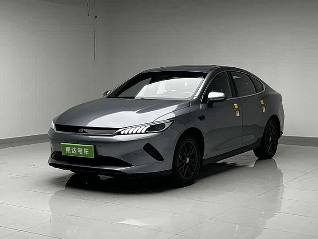 BYD Qin Pro DM 2025 510 км хода — из Китая под ключ