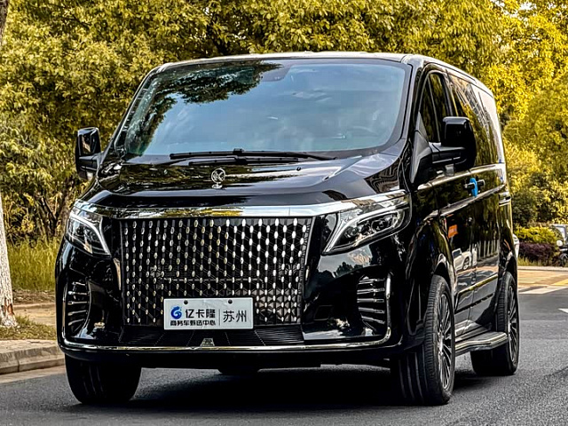 Ford Tourneo 2024 2L — из Китая под ключ