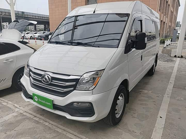 Maxus V80 2025 2L — из Китая под ключ