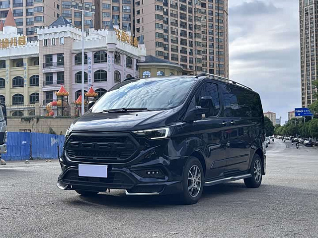Ford Tourneo 2023 2L — из Китая под ключ