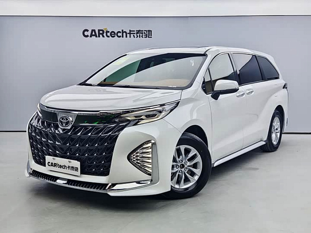 Toyota Granvia 2026 2.5L — из Китая под ключ