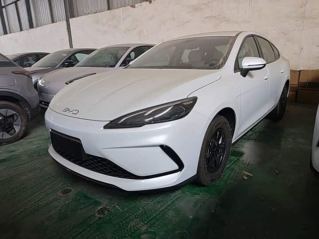 BYD Seal 05DM 2026 1.5L 101 л.с. — из Китая под ключ