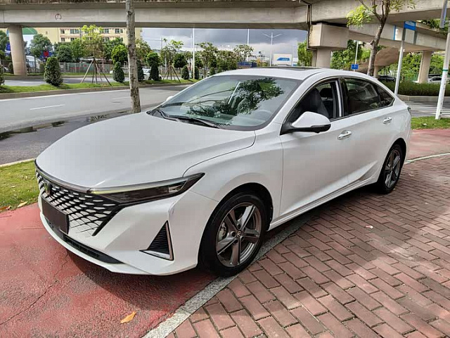 Changan Lamore 2023 1.5L — из Китая под ключ
