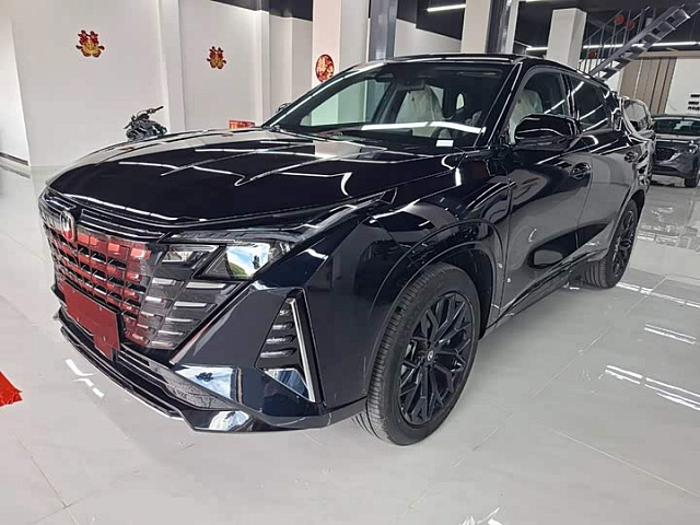 Changan Uni-z 2026 1.5L — из Китая под ключ