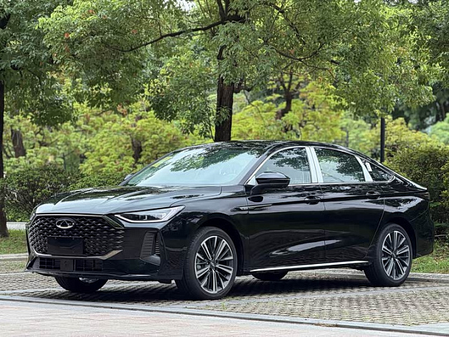 Chery Arrizo 8 PRO 2025 1.6L — из Китая под ключ