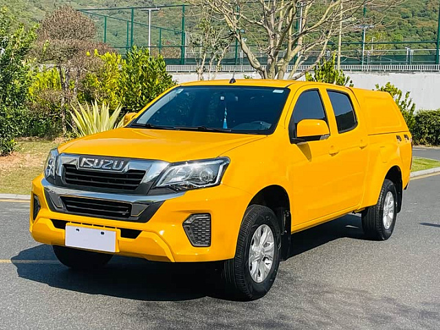 Isuzu RE-MAX 2023 2.5L — из Китая под ключ