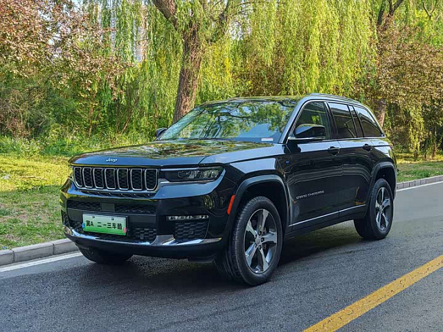 Jeep Cherokee 2024 2L — из Китая под ключ