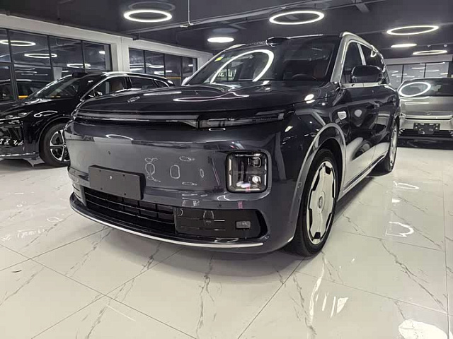 Leapmotor D19 2026 500 км хода — из Китая под ключ