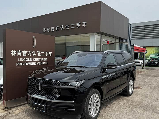 Lincoln Navigator 2025 3.5L — из Китая под ключ