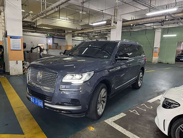 Lincoln Navigator 2022 3.5L — из Китая под ключ