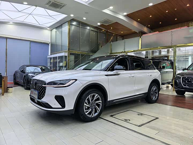 Lincoln Adventurer 2025 1.5L — из Китая под ключ