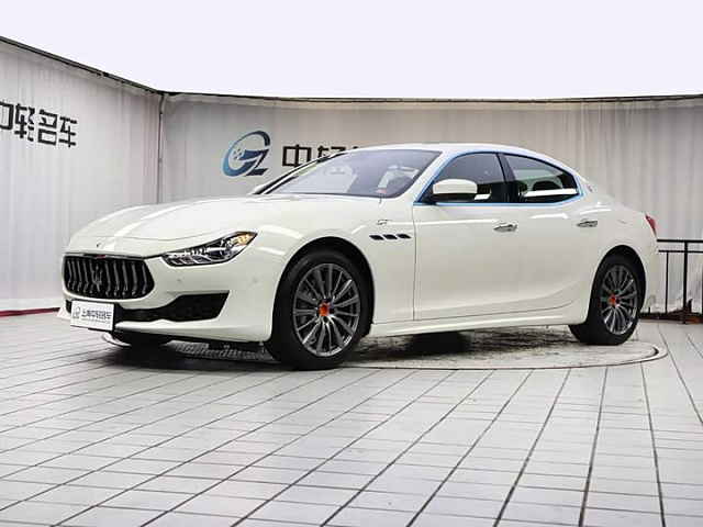 Maserati Ghibli 2023 2L — из Китая под ключ