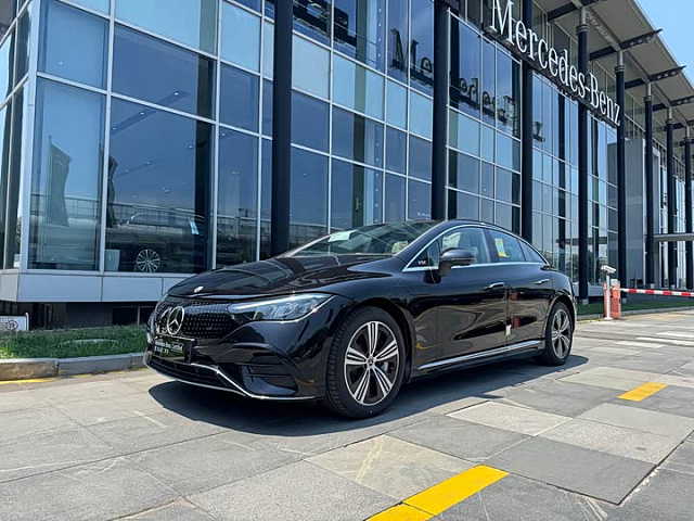 Mercedes-Benz EQE 2025 681 км хода — из Китая под ключ