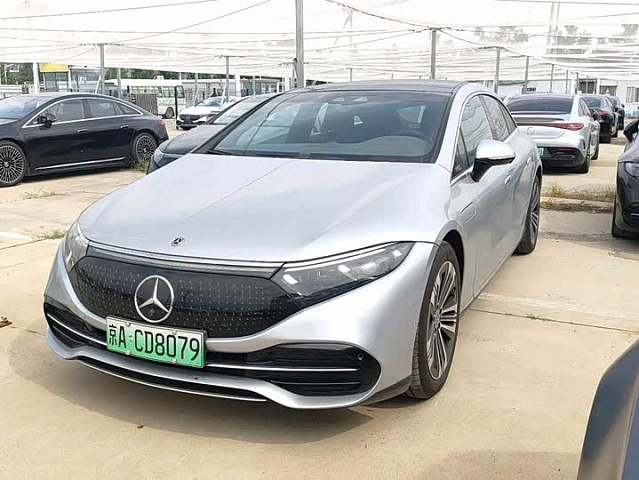 Mercedes-Benz EQS 2023 840 км хода — из Китая под ключ