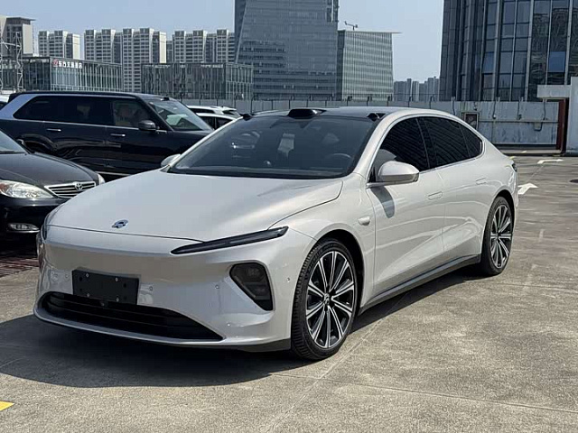 NIO ET7 2024 675 км хода — из Китая под ключ