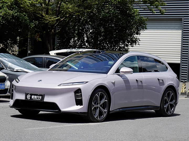 NIO ET5T 2026 710 км хода — из Китая под ключ
