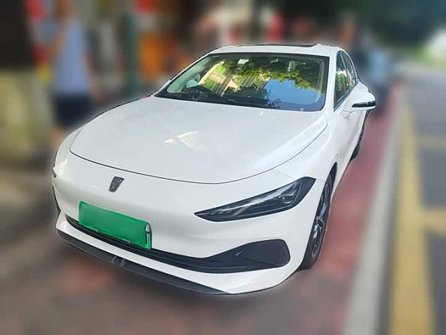 Roewe D7 DMH 2025 1.5L — из Китая под ключ