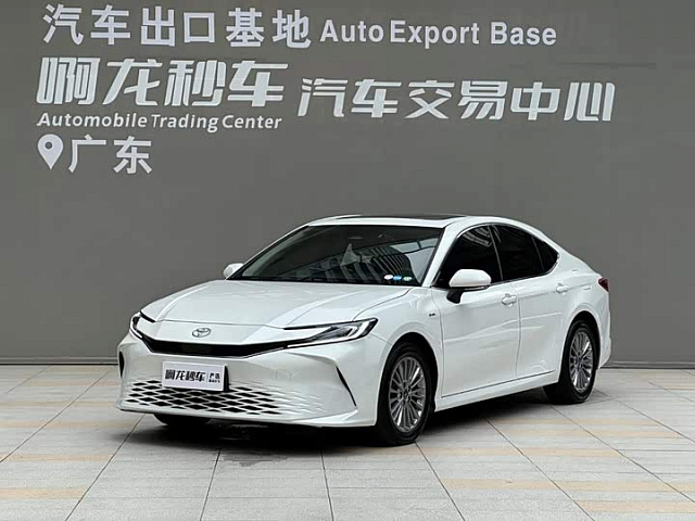 Toyota Camry XV70 2024 2L — из Китая под ключ