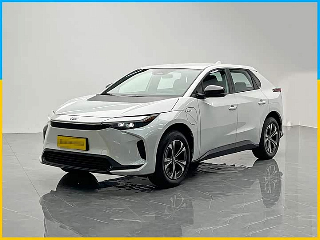Toyota bZ4X 2025 615 км хода — из Китая под ключ