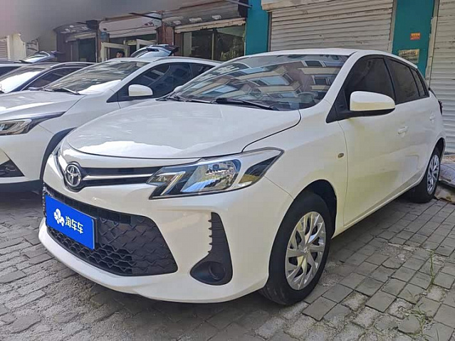 Toyota Vios FS 2022 1.5L — из Китая под ключ