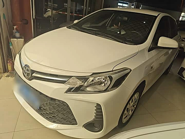 Toyota Vios FS 2022 1.5L — из Китая под ключ