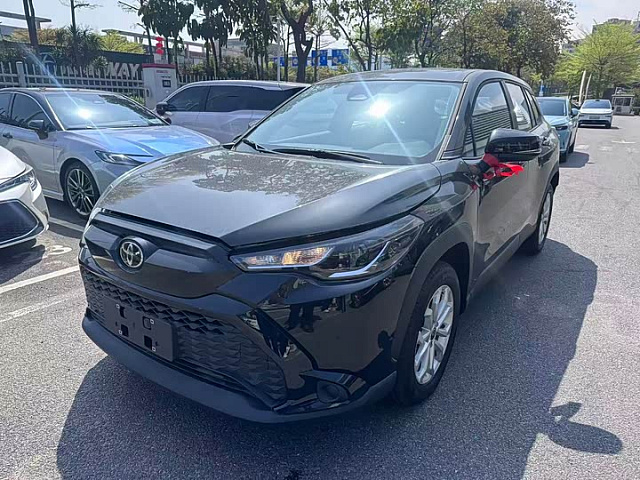 Toyota Frontlander 2024 2L — из Китая под ключ