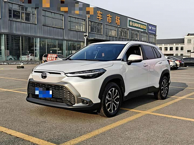 Toyota Frontlander 2024 2L — из Китая под ключ
