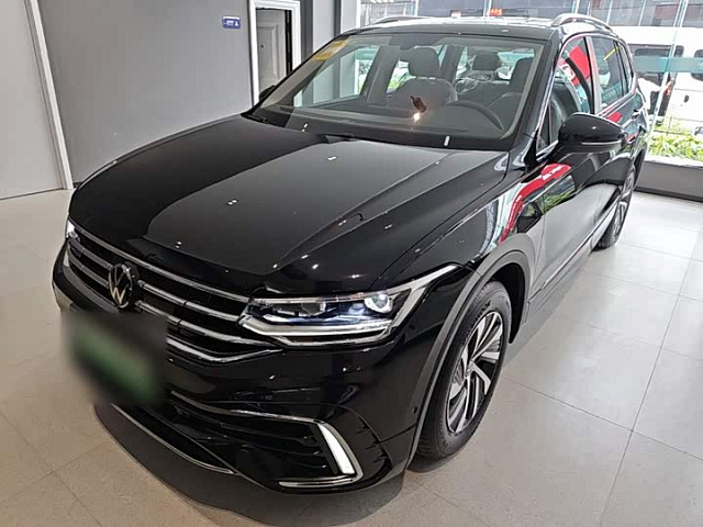 Volkswagen Tiguan L PHEV 2023 1.5L — из Китая под ключ