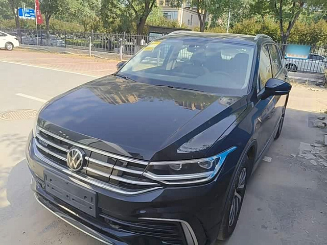 Volkswagen Tiguan L PHEV 2023 1.5L 129 л.с. — из Китая под ключ