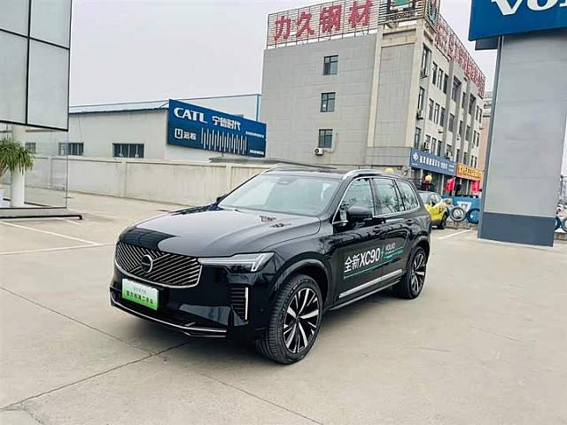 Volvo XC90 PHEV 2025 2L — из Китая под ключ