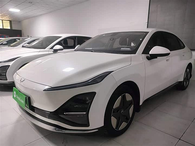 Wuling E5 2024 410 км хода — из Китая под ключ