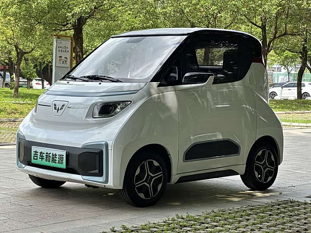Wuling NanoEV 2021 — из Китая под ключ