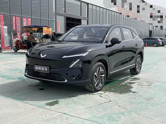 Wuling Starlight S PHEV 2025 1.5L — из Китая под ключ