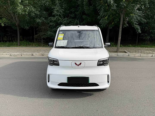 Wuling Zhiguang EV 2025 305 км хода — из Китая под ключ