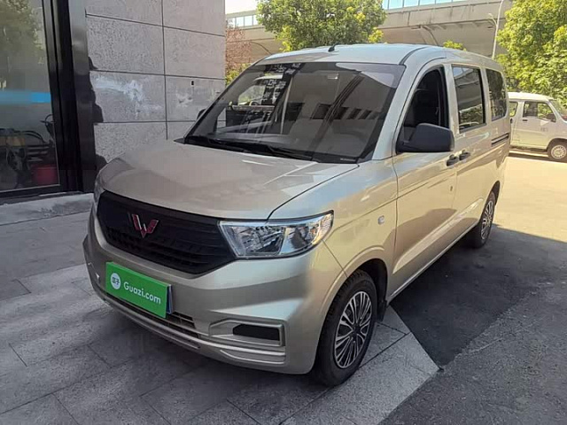 Wuling Hongguang V 2022 1.5L — из Китая под ключ
