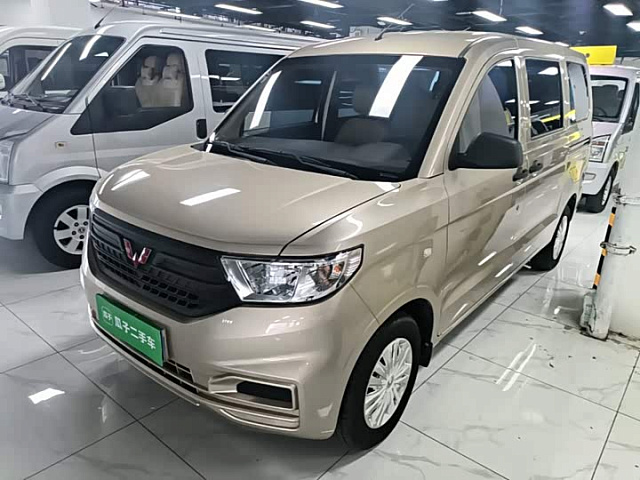 Wuling Hongguang V 2022 1.5L — из Китая под ключ