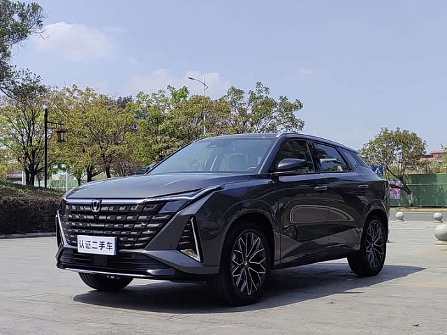 Changan Uni-z 2025 1.5L — из Китая под ключ