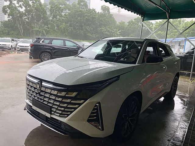 Changan Uni-z 2025 1.5L — из Китая под ключ