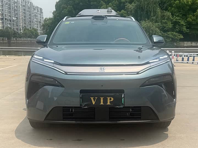 BYD Tang L DM 2025 1.5L — из Китая под ключ