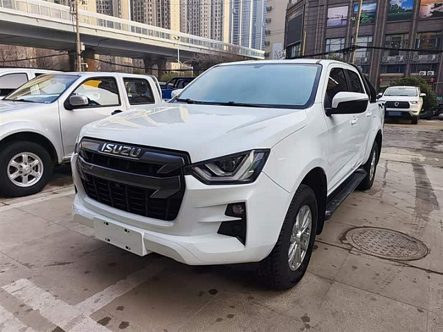 Isuzu Traga 2023 2.5L — из Китая под ключ