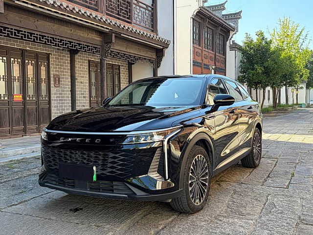 Exeed RX C-DM 2024 1.5L — из Китая под ключ