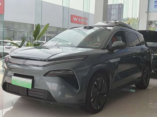 BYD Tang L DM 2025 1.5L — из Китая под ключ