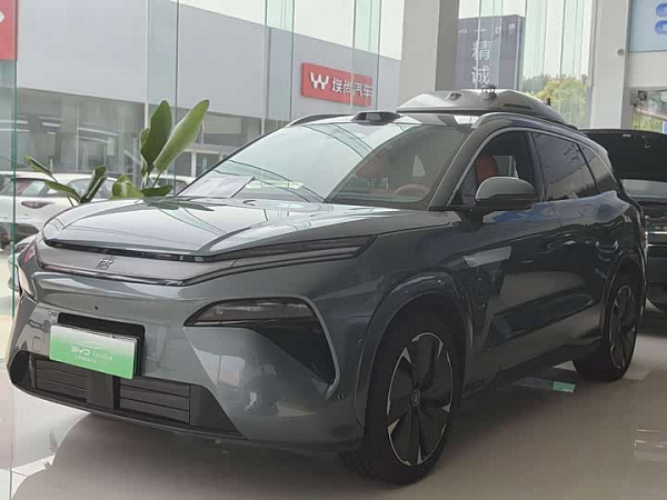 Изображение BYD Tang L DM 2025 1.5L