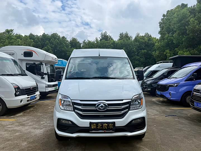 Maxus V80 RV 2025 2L — из Китая под ключ