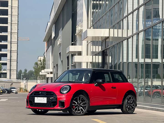 MINI JCW 2025 2L — из Китая под ключ